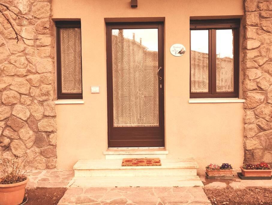 La Casina Di Nonna Giulia Apartment กัสตีลีโยเน ดิ ออร์ชา ภายนอก รูปภาพ